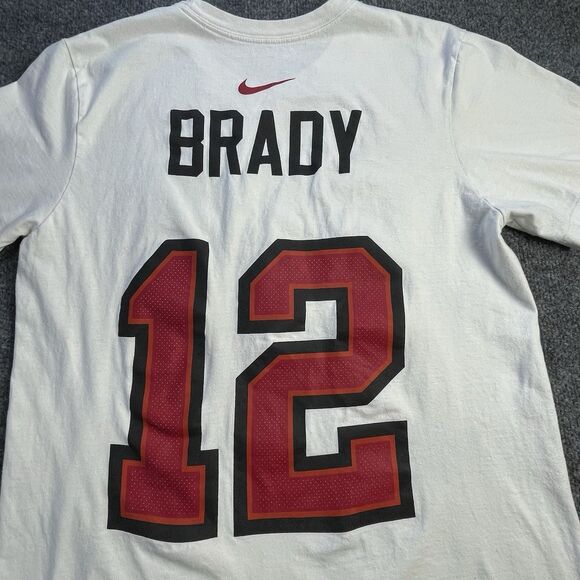 Tampa Bay Buccaneers T-Shirt  Mens Medium Tom Brady Bucs #12 Nike Tee Super Bowl - Picture 8 of 10